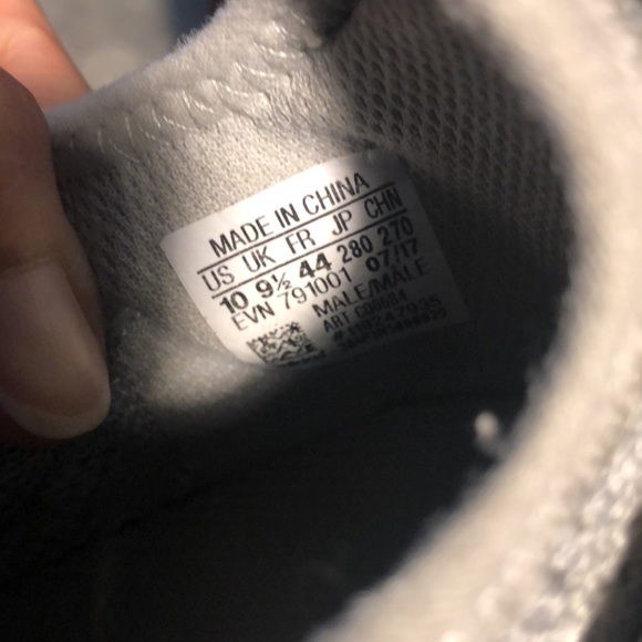 Adidas tubular sneakers grey knit size 10 used condition. - Picture 10 of 10